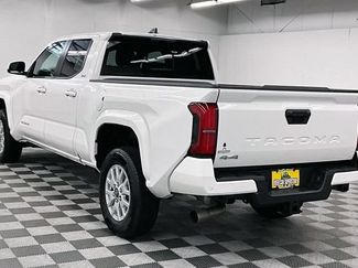 Used 2025 Toyota Tacoma SR5 AWD/4WD video 2