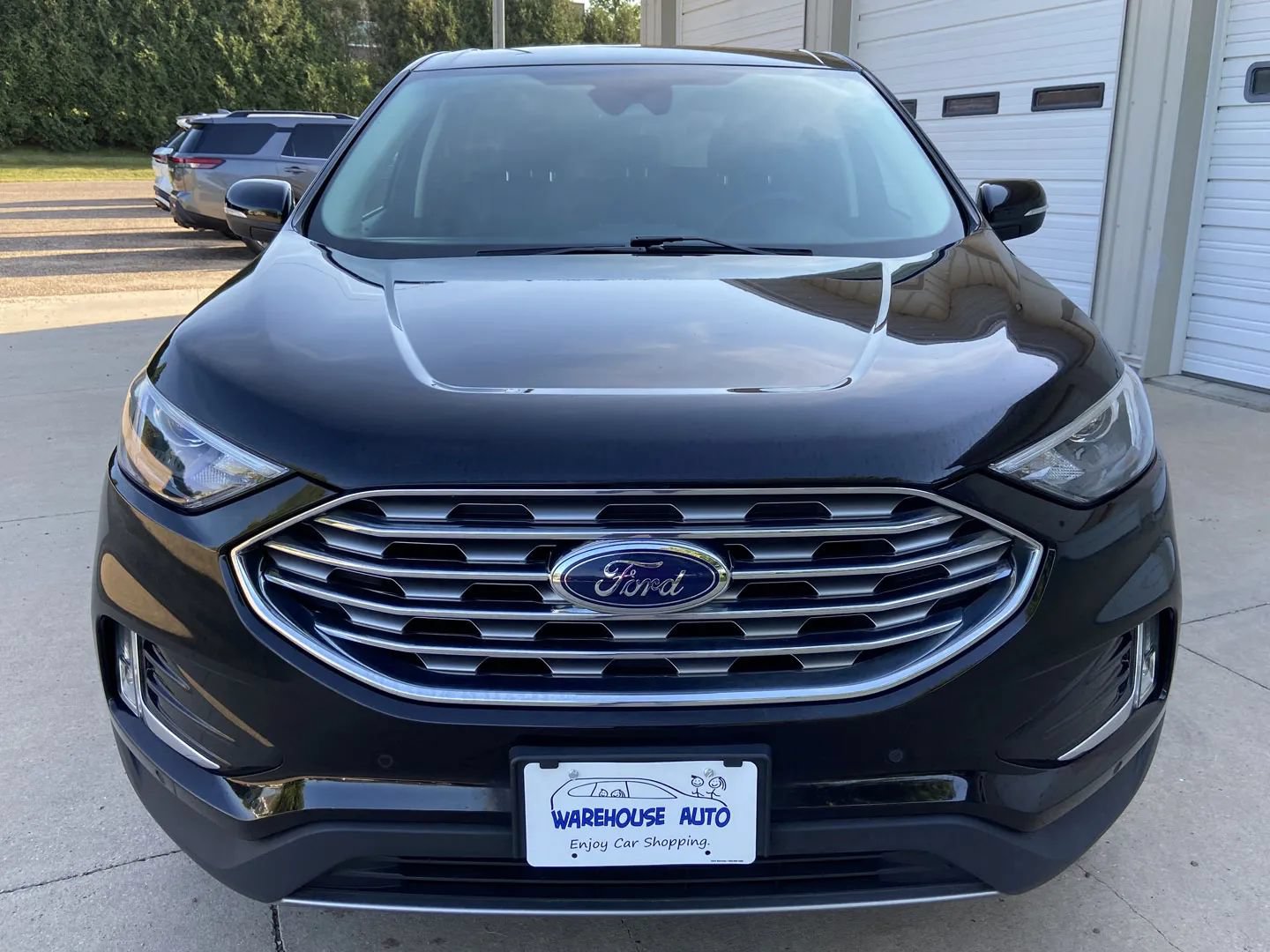 Used 2024 Ford Edge Titanium AWD/4WD image 3