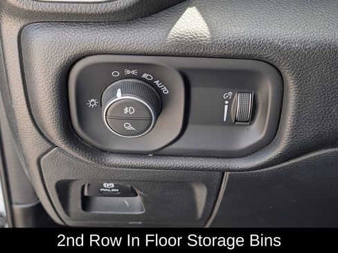 Used 2023 RAM 1500 Big Horn AWD/4WD image 24