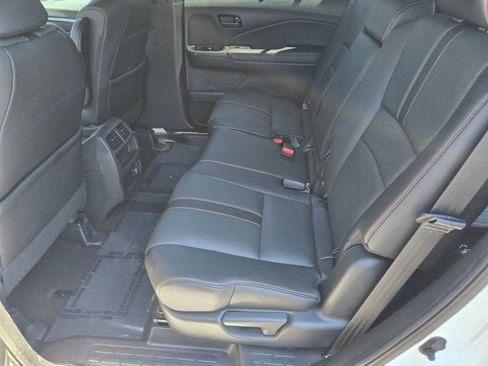 Certified 2023 Honda Passport TrailSport image 15