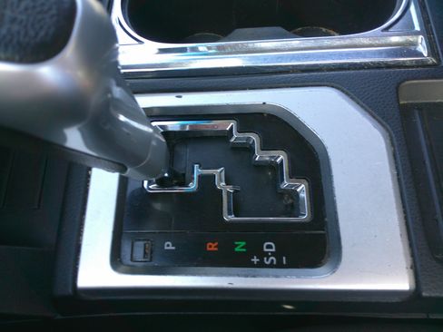 Used 2014 Toyota Tundra SR5 w/ SR5 Upgrade Package image 28