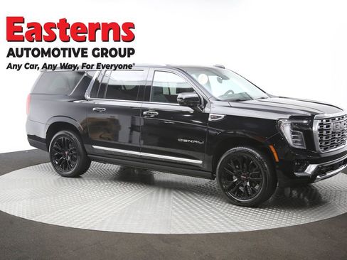 Used 2025 GMC Yukon XL Denali w/ Denali Reserve Package AWD/4WD image 56