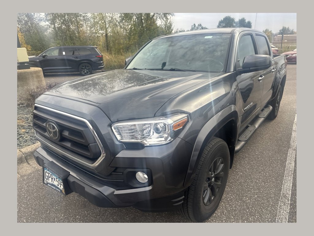 Used 2021 Toyota Tacoma SR5 AWD/4WD image 1