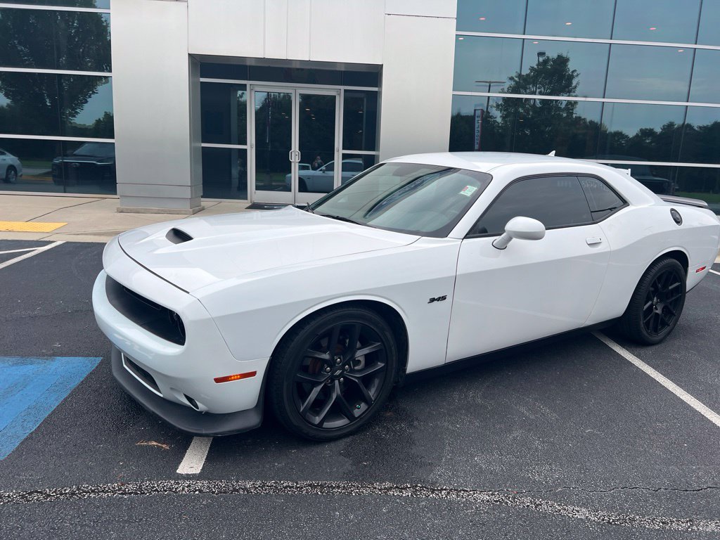 Used 2023 Dodge Challenger R/T w/ Blacktop Package RWD image 3