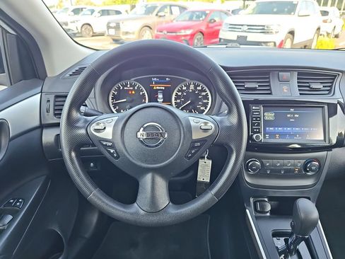 Used 2019 Nissan Sentra S w/ Appearance Package FWD image 13