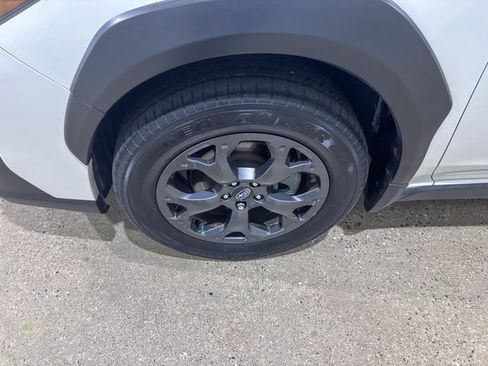 Used 2022 Subaru Crosstrek 2.5i Sport w/ Moonroof Package image 12