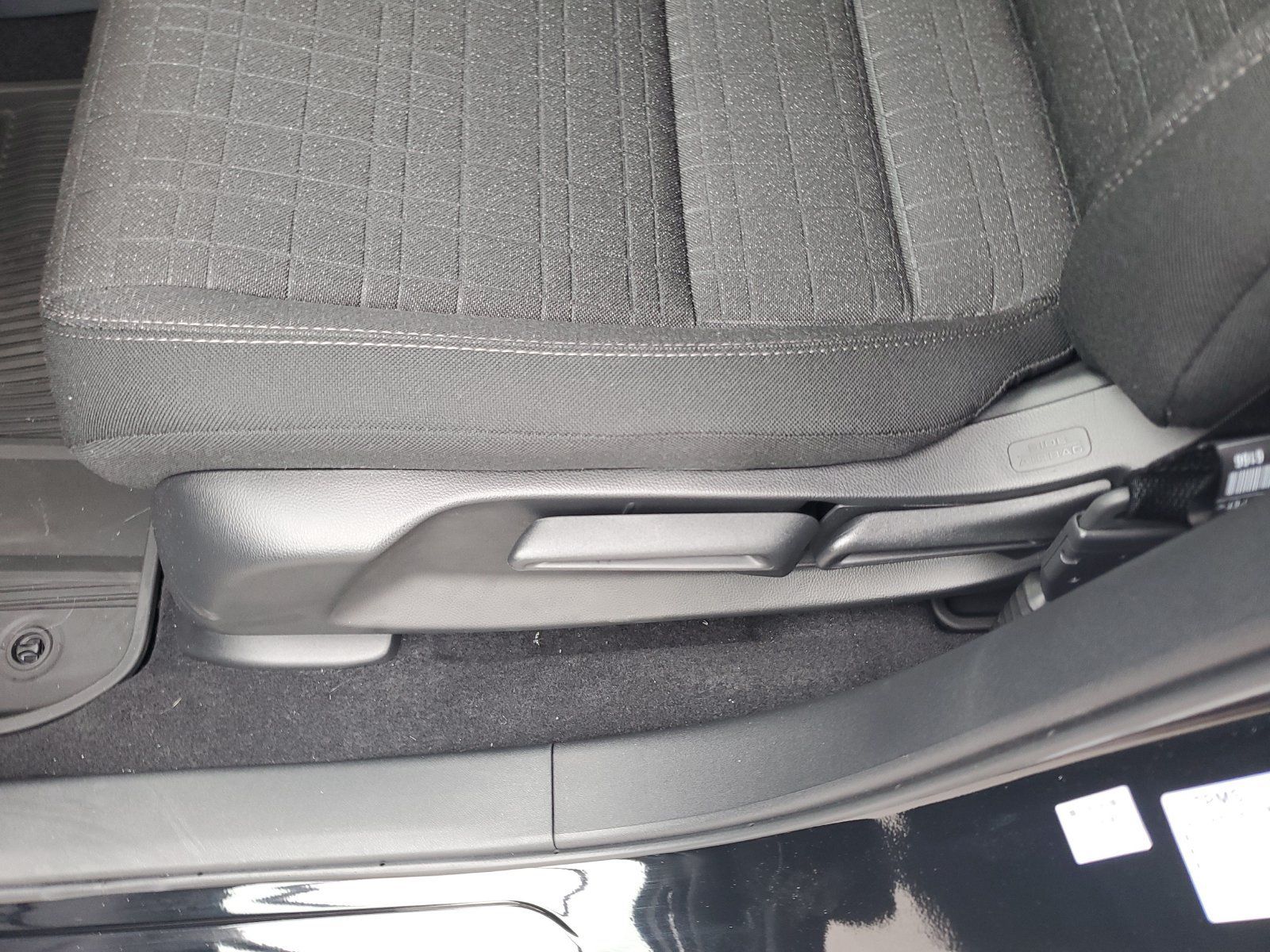 Used 2027 Honda HR-V LX image 17