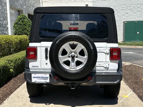 Used 2020 Jeep Wrangler Sport AWD/4WD image 7