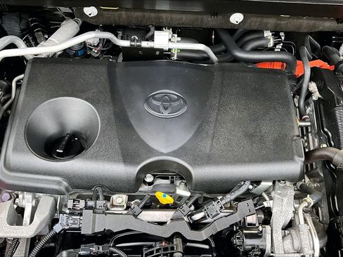 Used 2021 Toyota RAV4 XSE w/ Weather Package image 32