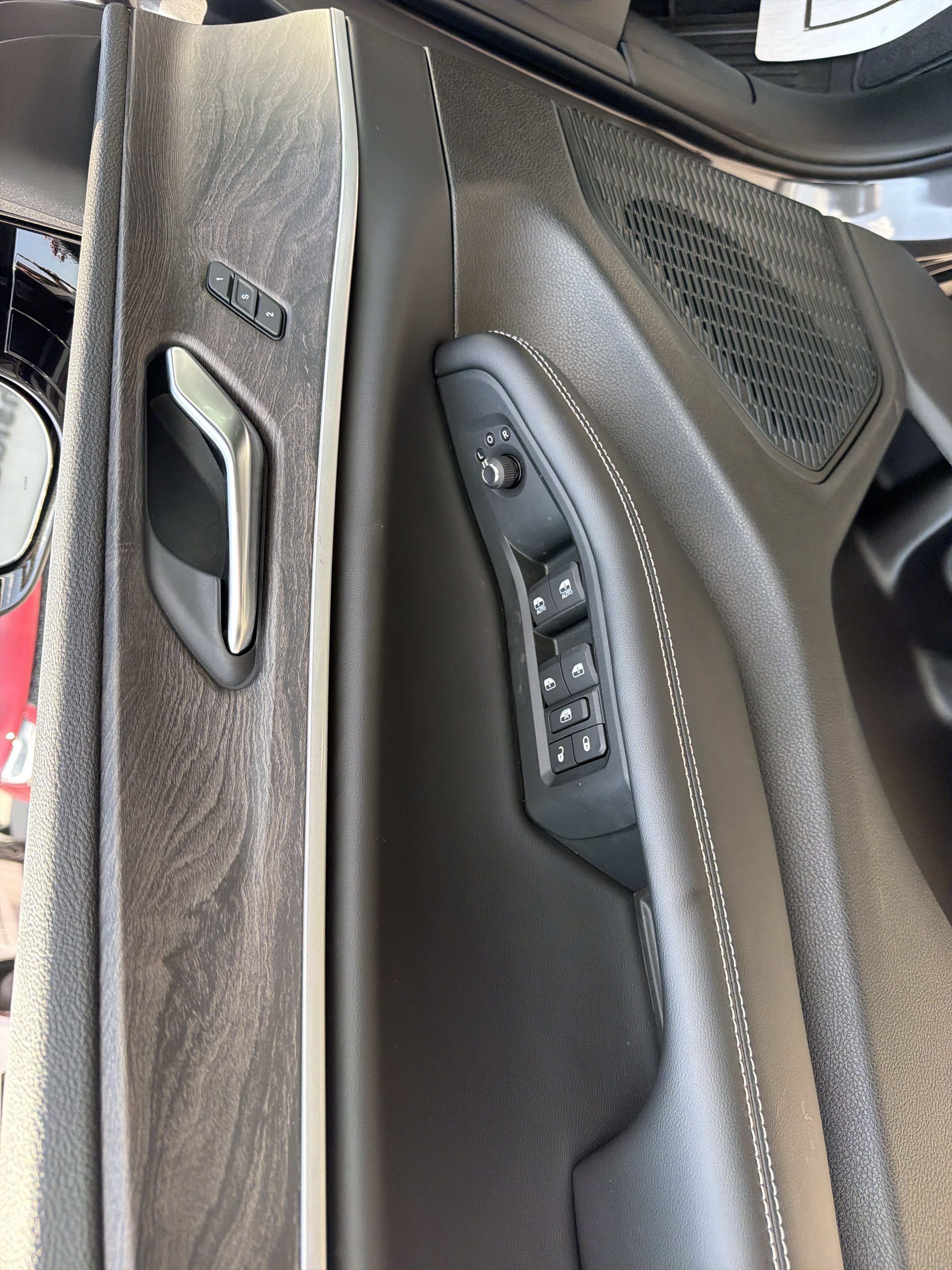 New 2026 Jeep Grand Cherokee Limited AWD/4WD image 16