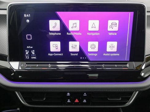 Certified 2025 Volkswagen Atlas Peak Edition SE image 30