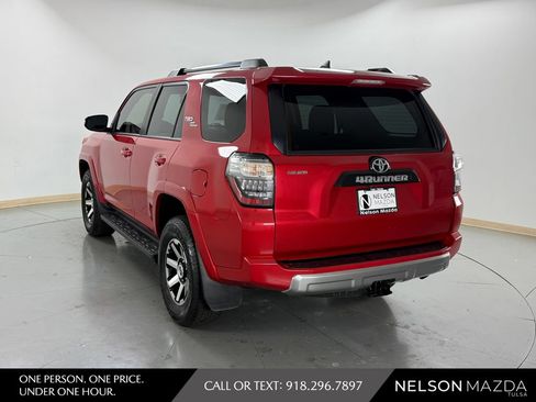 Used 2024 Toyota 4Runner TRD Off-Road Premium AWD/4WD image 8