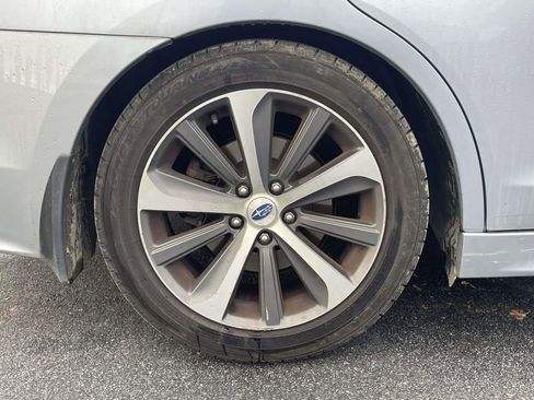Used 2017 Subaru Legacy 2.5i Limited image 5
