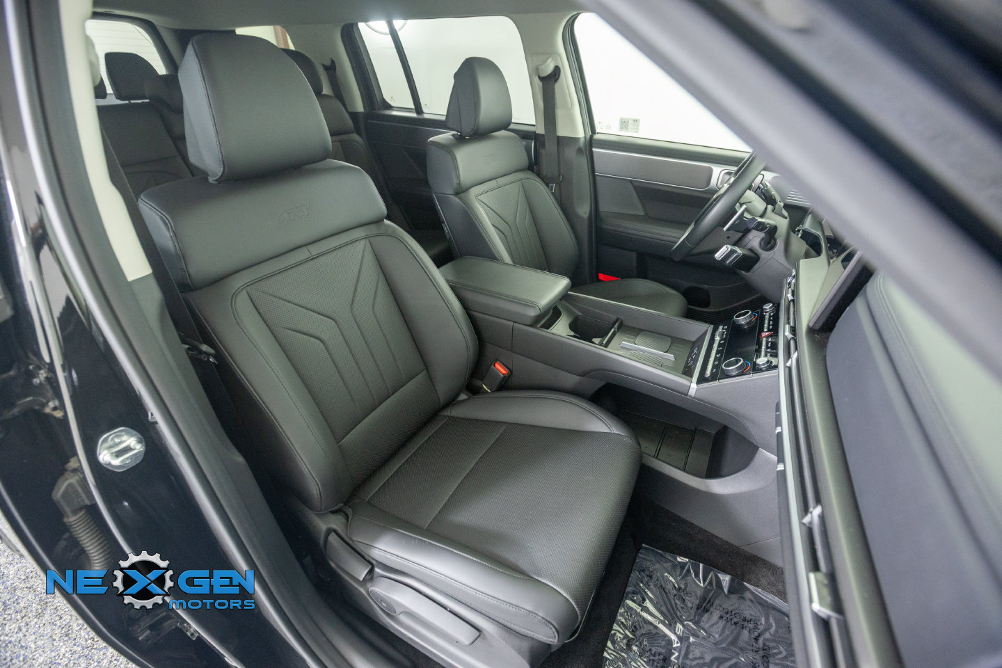 Used 2025 Hyundai Santa Fe XRT AWD/4WD image 9