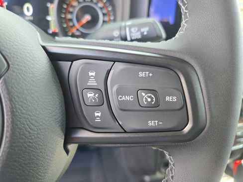 New 2025 Jeep Gladiator Sport w/ Premium Package image 22