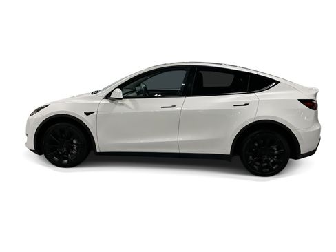 Certified 2023 Tesla Model Y Long Range AWD/4WD image 3
