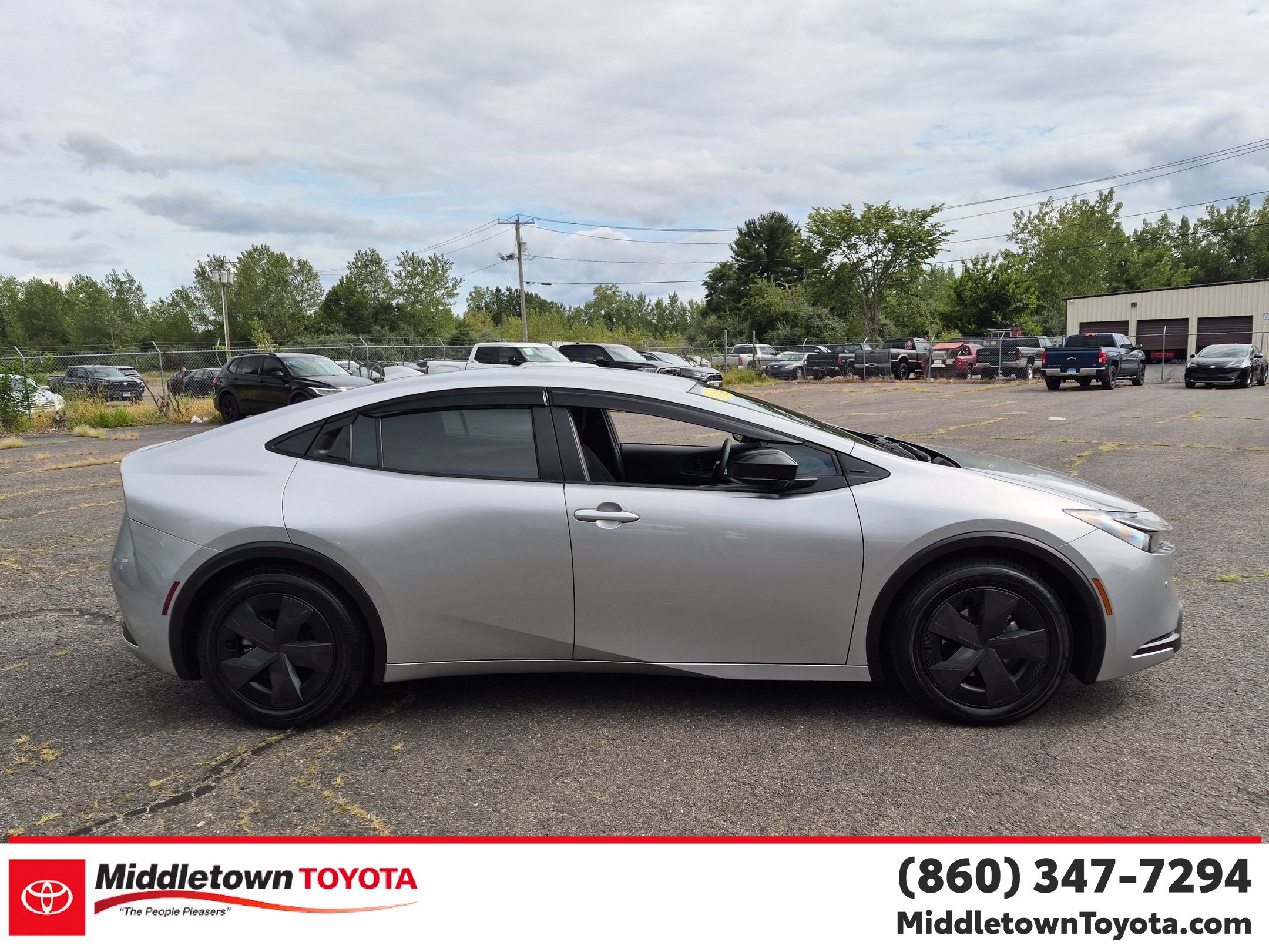 Certified 2023 Toyota Prius LE FWD image 2