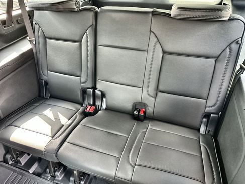 New 2026 GMC Yukon XL Denali w/ Denali Reserve Package image 18