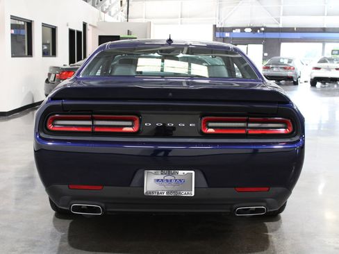 Used 2016 Dodge Challenger SXT Plus image 13
