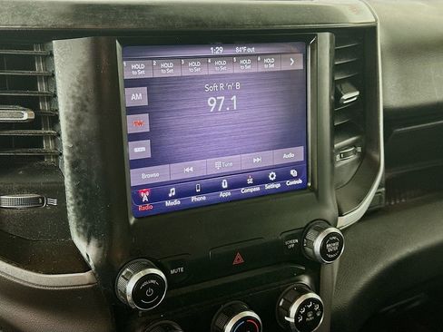 Used 2019 RAM 1500 Big Horn AWD/4WD image 17