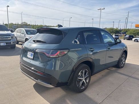 Used 2025 Honda HR-V EX-L image 5