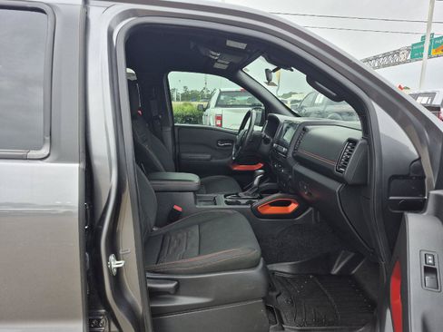 Used 2024 Nissan Frontier Pro-X w/ Technology Package RWD image 8