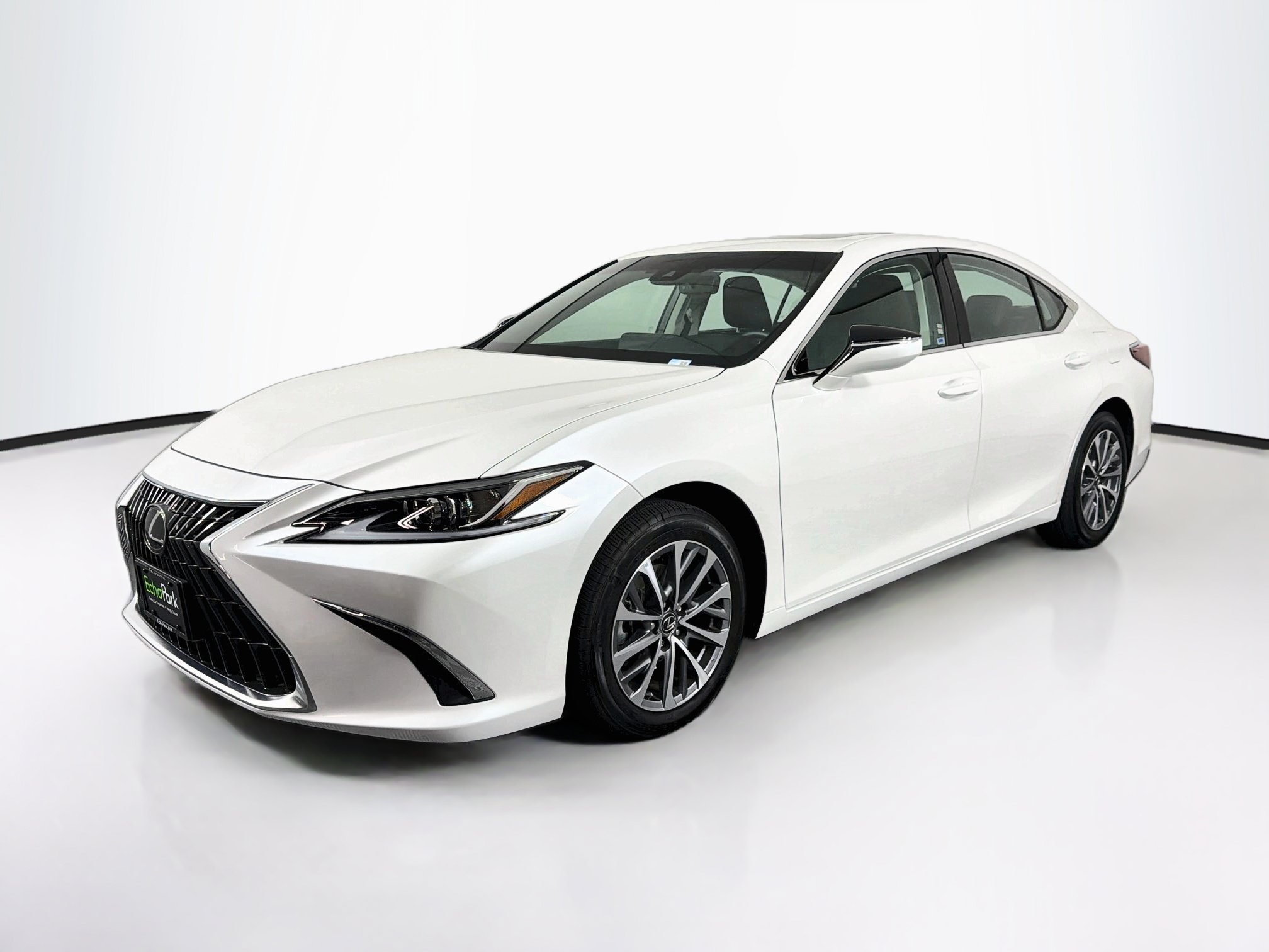 Used 2024 Lexus ES 350 w/ Accessory Package (Z1) FWD image 3