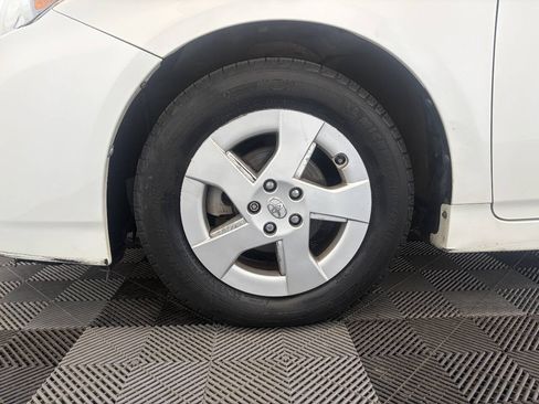 Used 2010 Toyota Prius Five FWD image 25