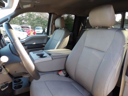 Used 2016 Ford F150 XLT w/ Equipment Group 302A Luxury image 11