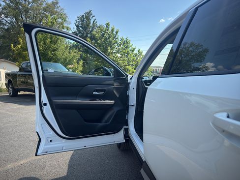 New 2026 Nissan Kicks SR image 18