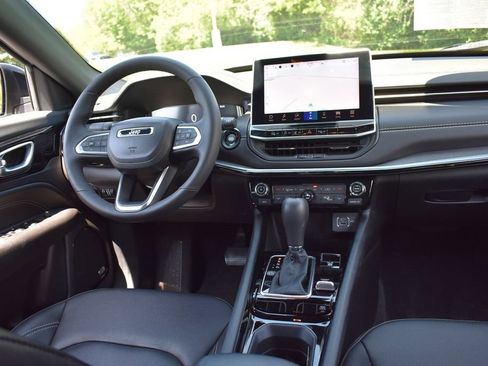 Used 2024 Jeep Compass Limited AWD/4WD image 30