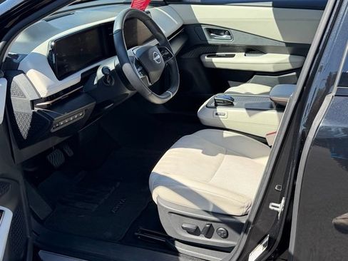 Certified 2024 Nissan Ariya FWD image 11