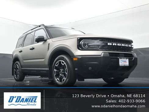 Used 2025 Ford Bronco Sport Outer Banks w/ Outer Banks Tech Package+ AWD/4WD image 14