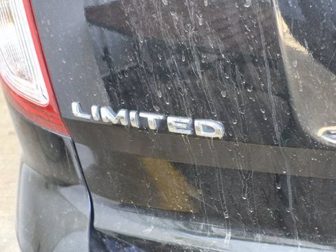 Used 2015 Ford Explorer Limited w/ Equipment Group 301A FWD image 11