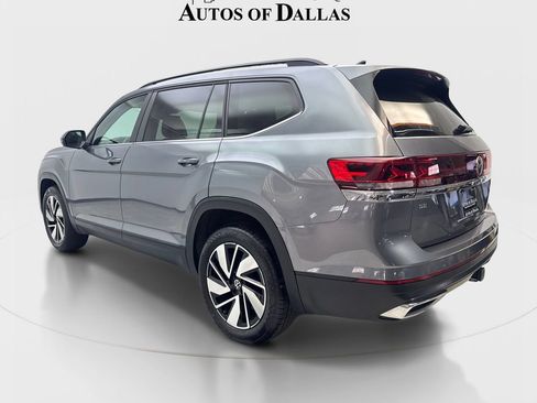 Used 2024 Volkswagen Atlas SE w/ Panoramic Sunroof Package AWD/4WD image 9