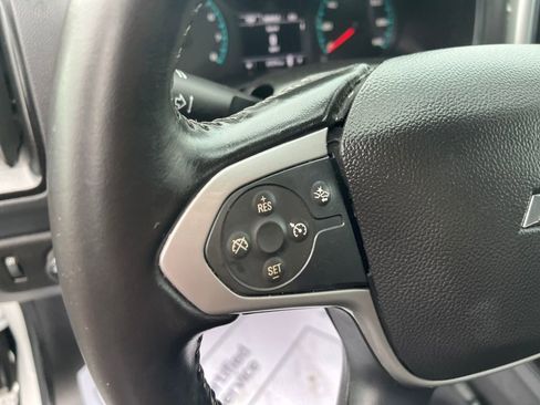 Used 2022 Chevrolet Colorado LT w/ Fleet Safety Package image 11