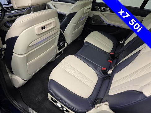 Used 2022 BMW X7 M50i w/ Dynamic Handling Package image 13