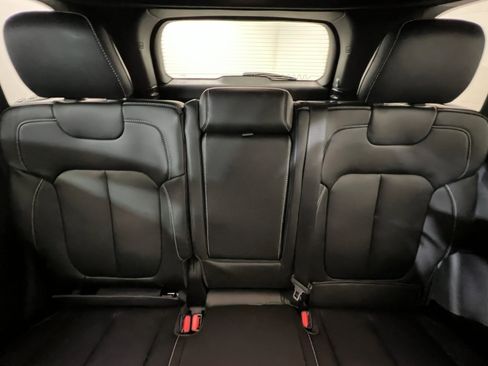 New 2025 Jeep Grand Cherokee Limited w/ Black Appearance Package AWD/4WD image 25