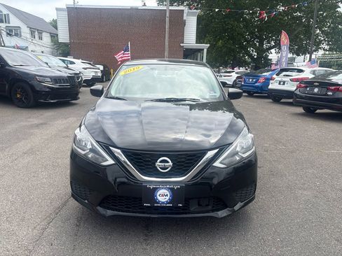 Used 2019 Nissan Sentra S FWD image 2