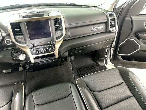 Used 2022 RAM 1500 Laramie AWD/4WD image 18