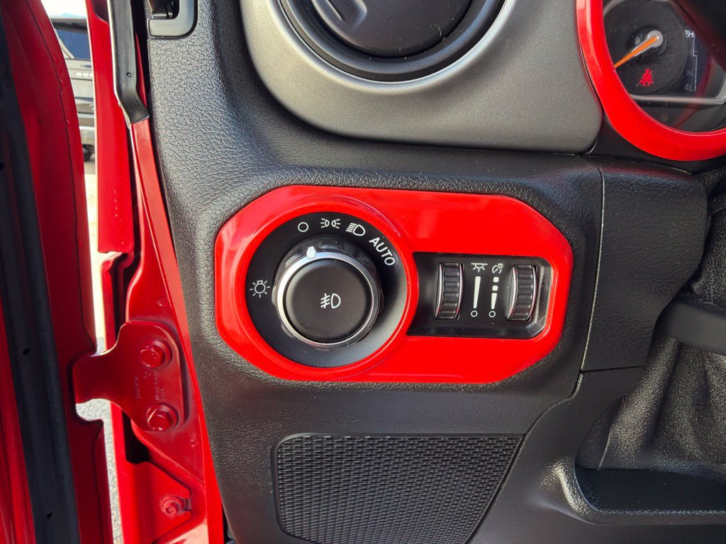 Used 2021 Jeep Wrangler Unlimited Sport AWD/4WD image 24
