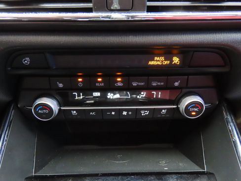 Used 2023 MAZDA CX-9 Carbon Edition image 28