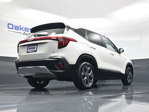 Certified 2024 Kia Seltos LX image 42