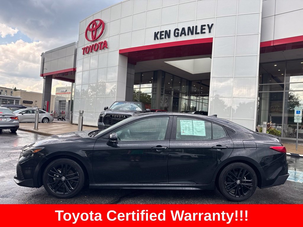 Certified 2025 Toyota Camry SE FWD image 3