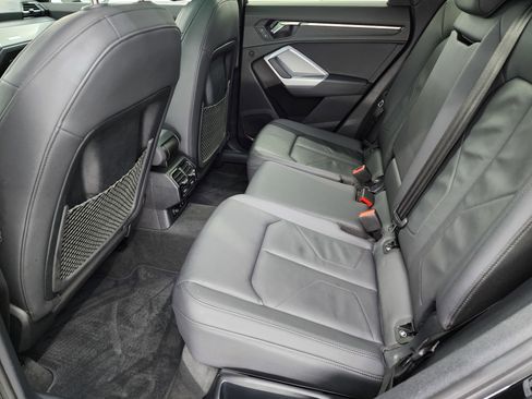 Used 2023 Audi Q3 2.0T Premium image 34