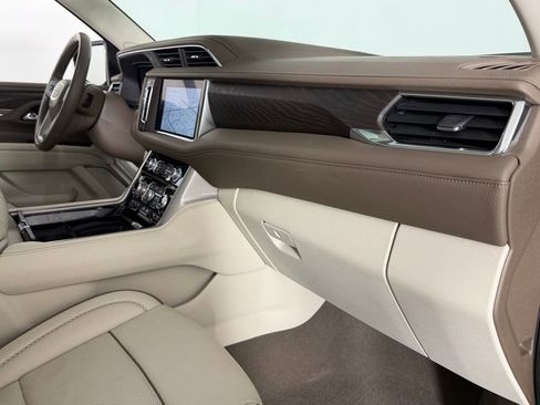 Used 2023 GMC Yukon Denali w/ LPO, Floor Liner Package image 33