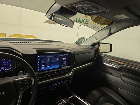 Certified 2024 Chevrolet Silverado 1500 RST w/ Convenience Package II AWD/4WD image 26