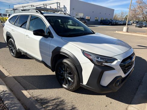 Used 2025 Subaru Outback Onyx Edition image 19