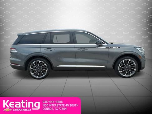 Used 2023 Lincoln Aviator Reserve w/ Equipment Group 201A image 4