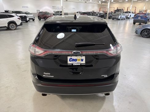 Used 2018 Ford Edge SEL w/ Equipment Group 201A AWD/4WD image 8